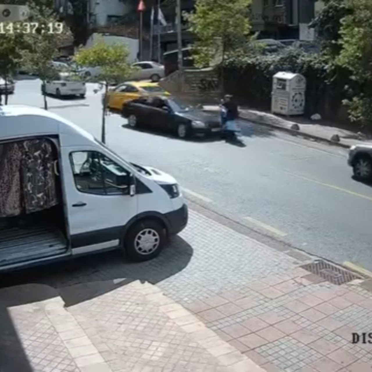 Yeni sürücü, hamile kadına çarptı! | Flaş Gelişme