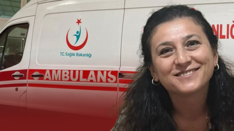 Akılalmaz ölüm! Kapısı açık minibüsten düştü!