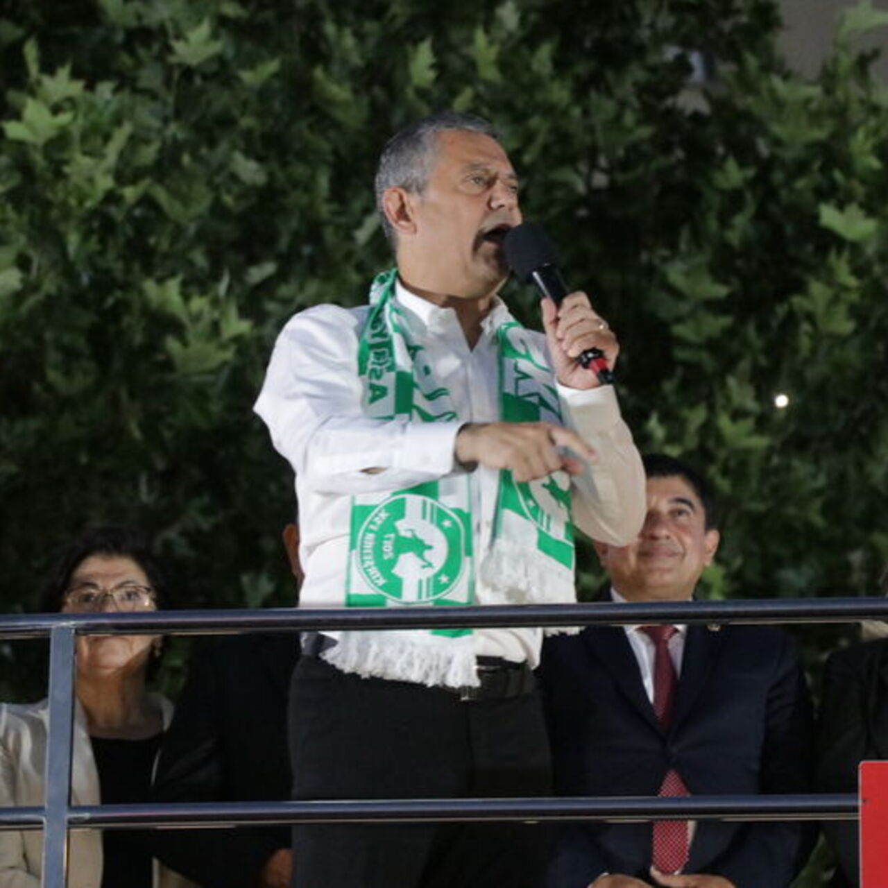 CHP'den Çerçioğlu'nun istifasına tepki mitingi 