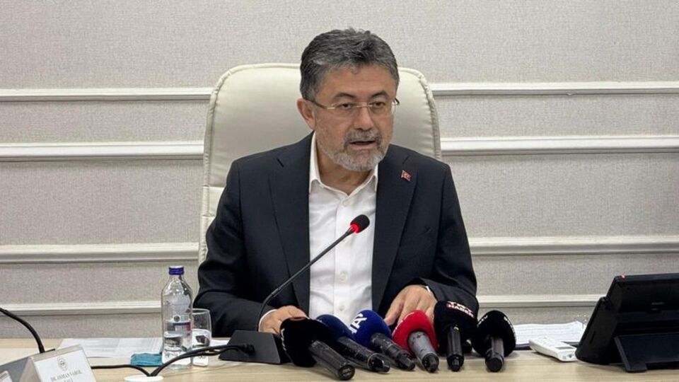 Bakan Yumaklı'dan 'Yapay et' iddialarına yanıt!