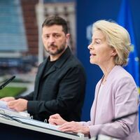Zelenskiy: Üçlü formatta çözülmeli