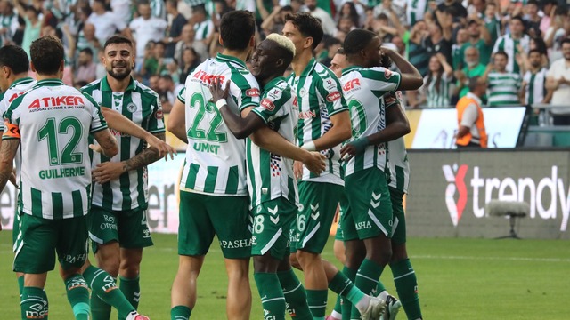 Konyaspor 3 puanı 3 golle aldı!