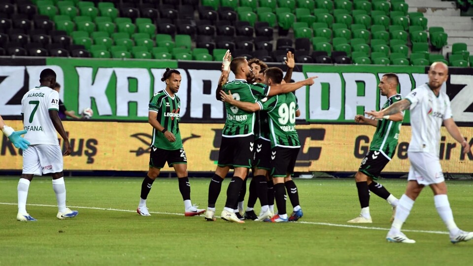 Gol düellosunda kazanan Sakarya!