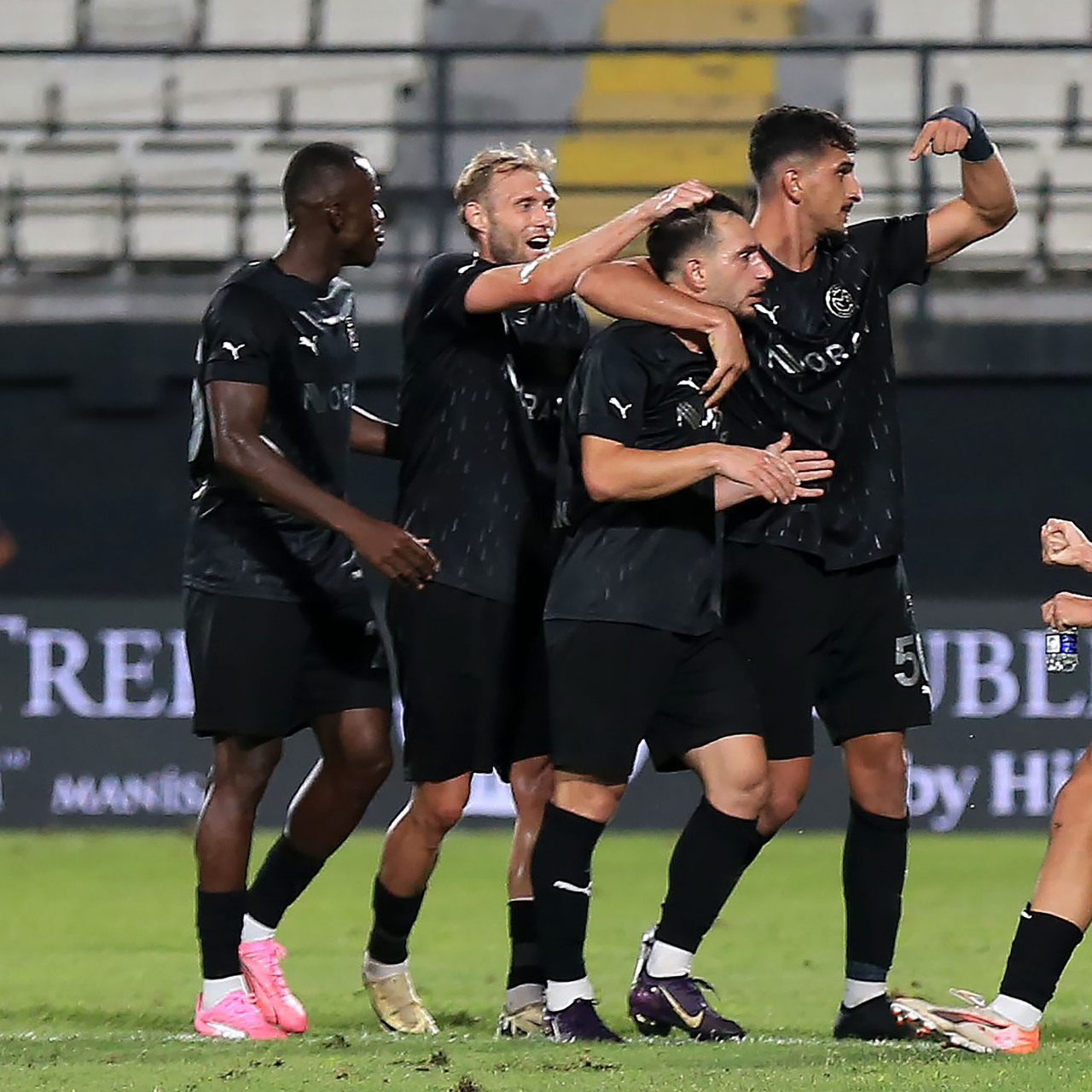 Manisa FK sahasında kazandı!