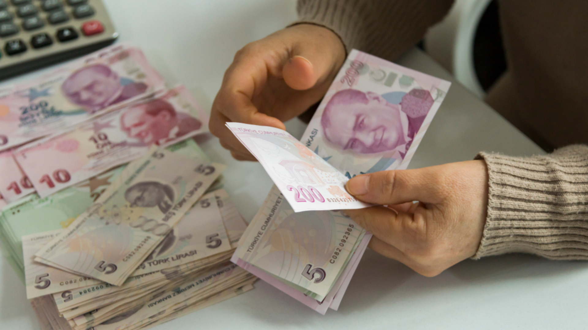 Memur Zam Görüşmelerinde Son Durum: Hükümet Üçüncü Teklifi Yaptı mı?
