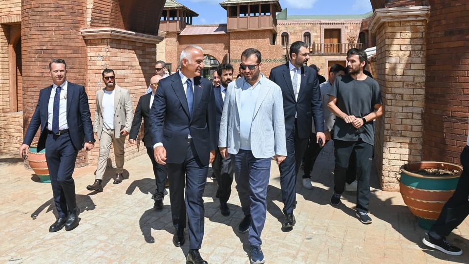 "1 milyardan fazla izleyiciye ulaştı"