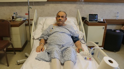 Fazla ilaç kullanımı bağırsağını deldi! Ölümden döndü