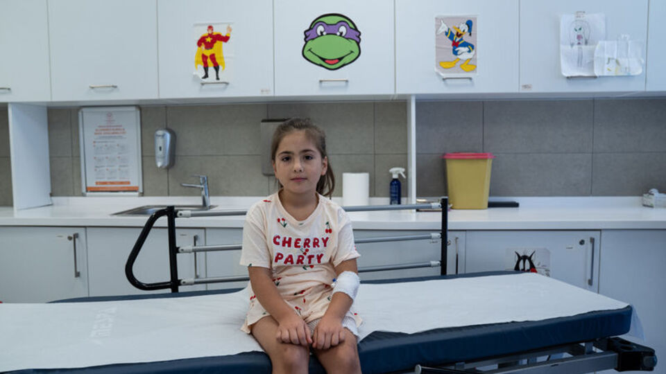 Düğündeki duman gösterisinde ağır yaralanan çocuk 7 operasyonla sağlığına kavuştu