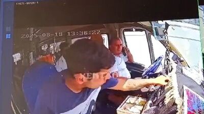 Göz göre göre kaptı kaçtı!