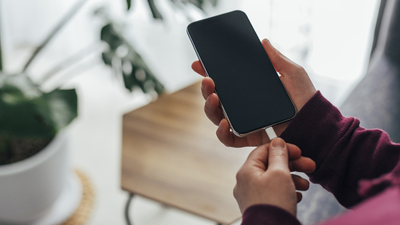 Telefonun pil ömrünü ikiye katlayan yöntem!