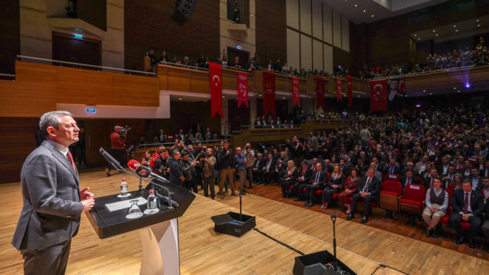 CHP parti programını yeniliyor