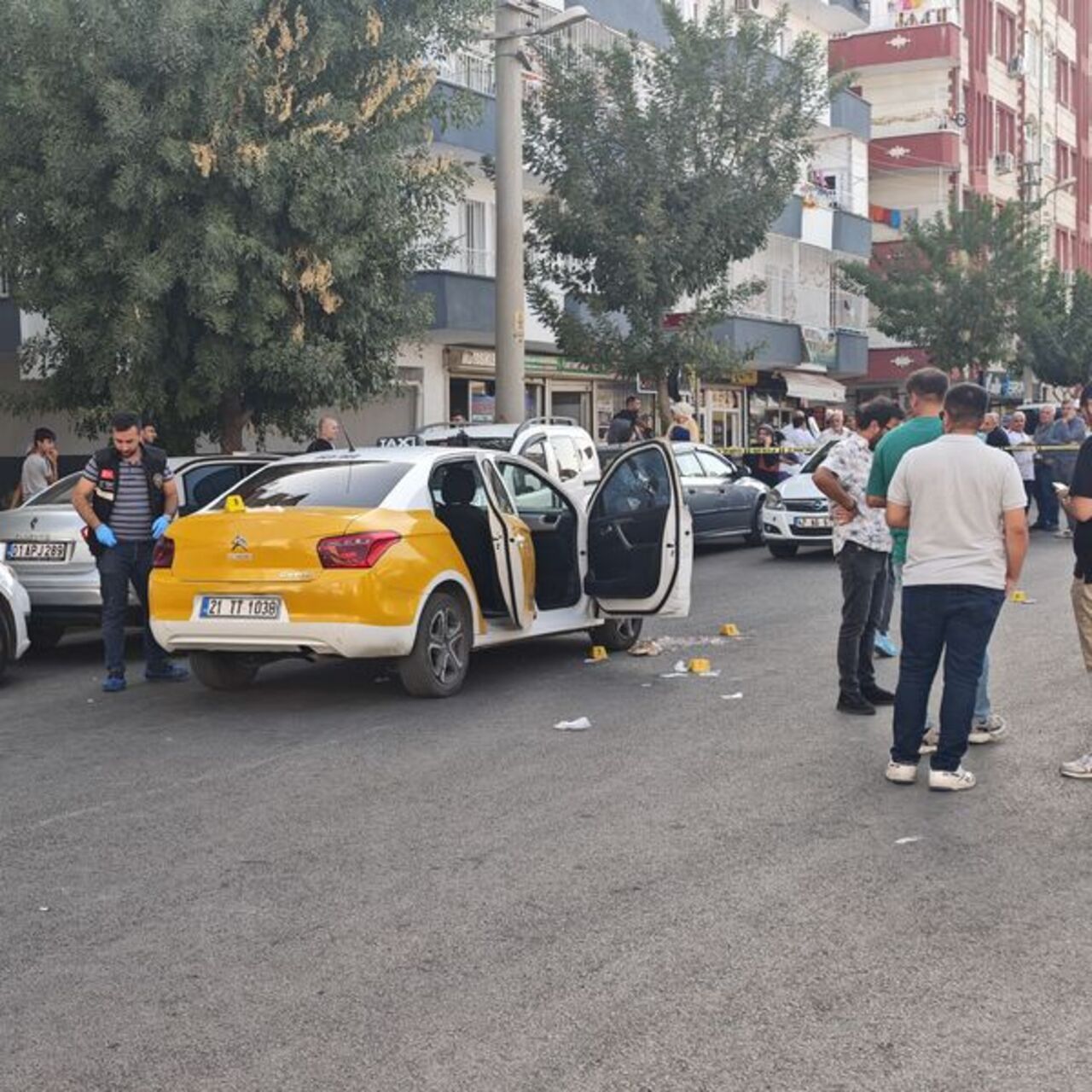 Katlettiği Nazlı'yı bir ay önce de vurmuş!