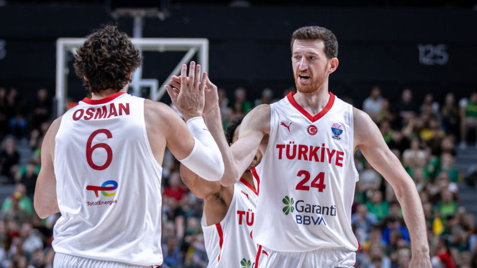 12 Dev Adam, Litvanya'yı devirdi!