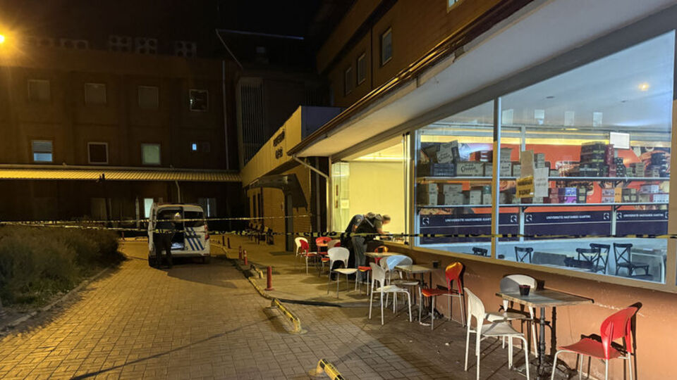 Hastane kantininde silahlı saldırı: 2 yaralı
