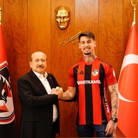 Gaziantep'e İspanyol sağ bek!