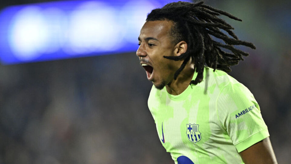 Barcelona, Kounde'nin sözleşmesini uzattı