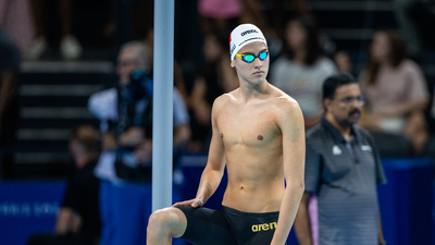 Milli yüzücü Kuzey Tunçelli'den altın madalya!