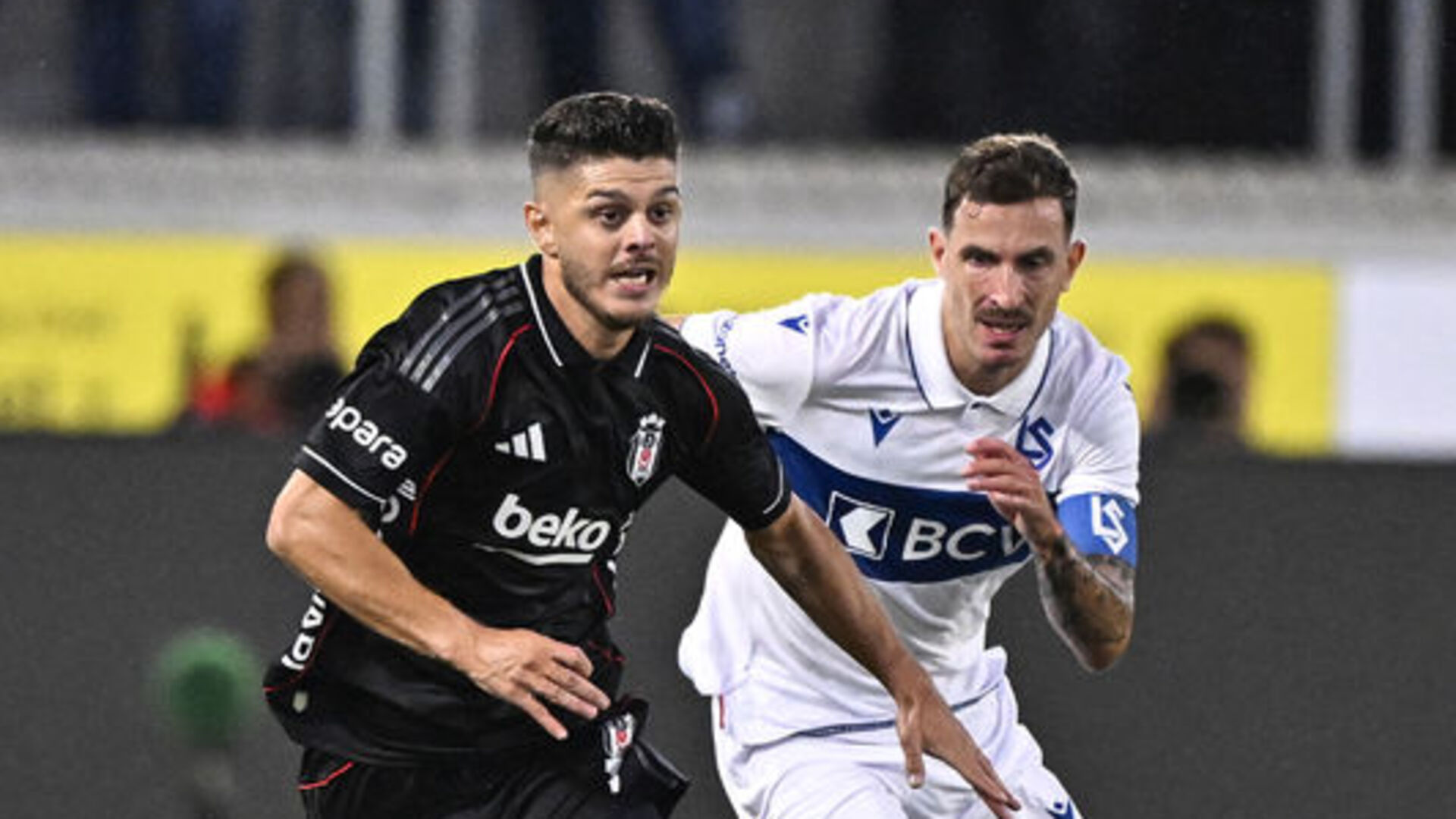 Milot Rashica'dan Fenerbahçe'ye Bomba Açıklama: 'İşi İstanbul'da Bitireceğiz!'