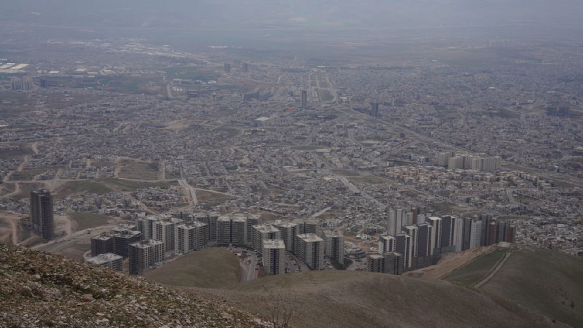Süleymaniye'de İç Çatışma: Bölgesel Satranç Tahtasında Yeni Hamleler ve Talabani Krizi