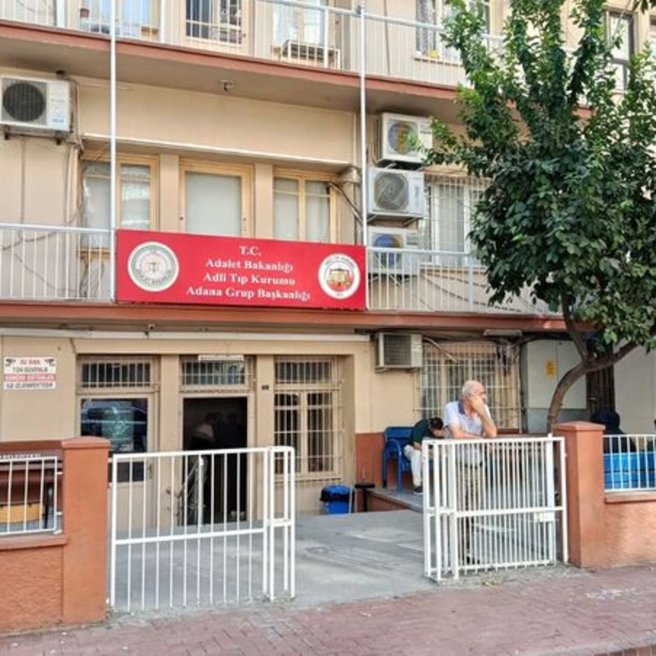 Adana’da sokakta silahlı saldırı: 1 ölü!