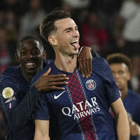 PSG tek attı üç aldı!