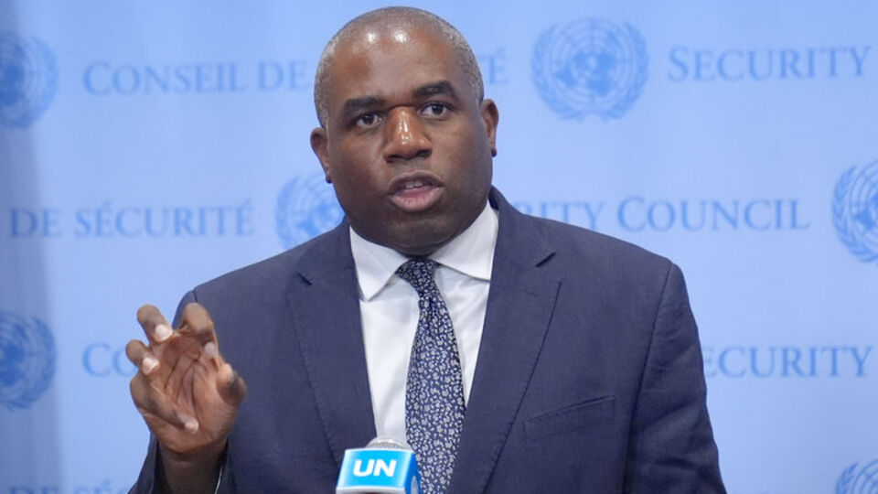 İngiltere'den İran'a yaptırım tehdidi