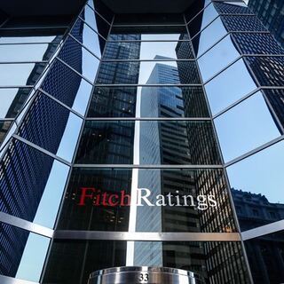Fitch İngiltere'nin kredi notunu teyit etti