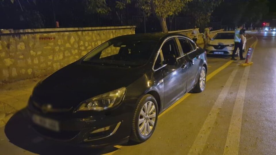 Edirne'de otomobilde 6 düzensiz göçmen yakalandı