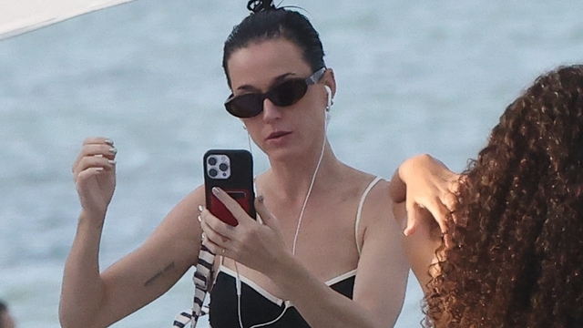 Konser ekibiyle tatilde
