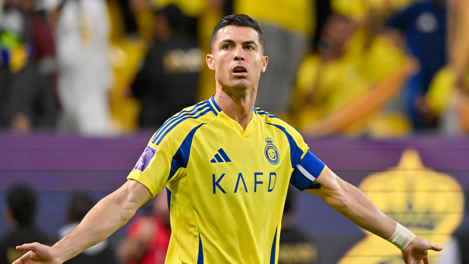 Ronaldo kupayı kaybetti, tarihe geçti!