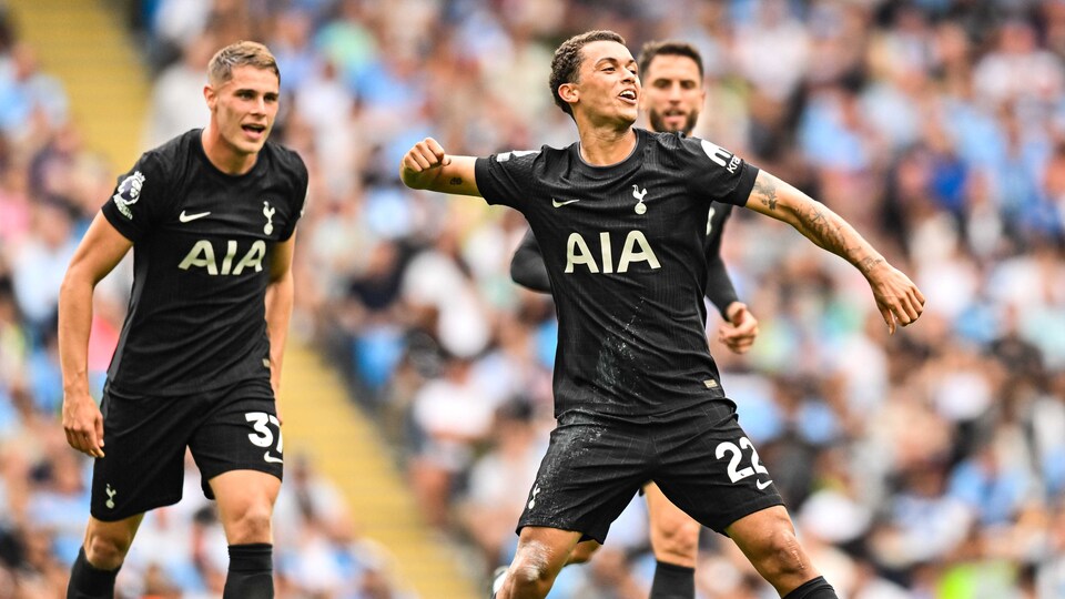 Manchester City'ye evinde Tottenham şoku!