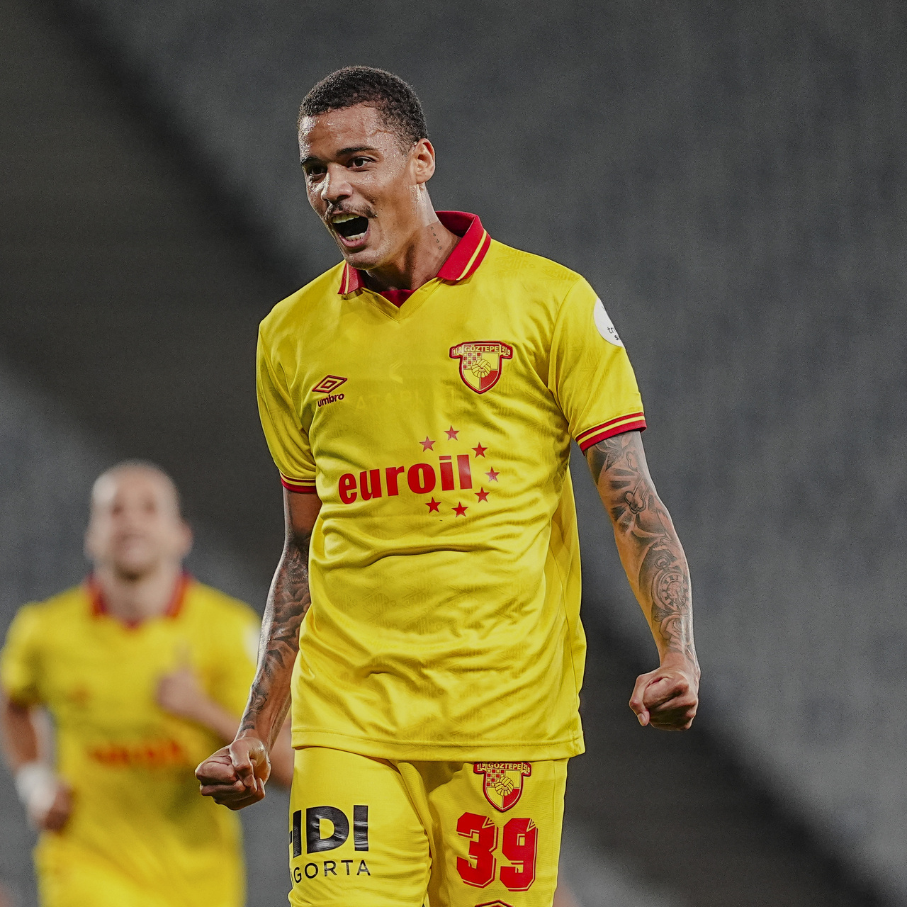 Göztepe'de Romulo yoksa Janderson var!