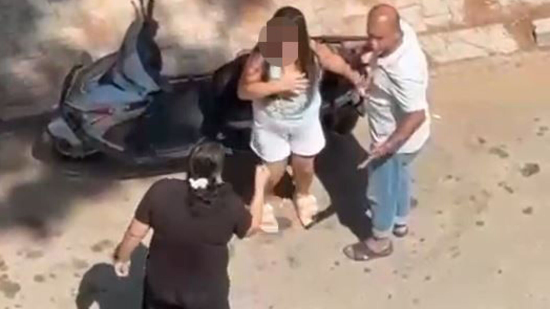 İzmir'de Anne Dehşeti: Bıçaklı Saldırıda Can Pazarı
