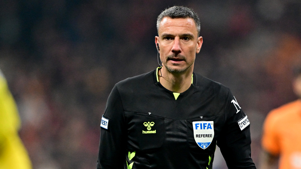 Benfica - Fenerbahçe maçının hakemi belli oldu!