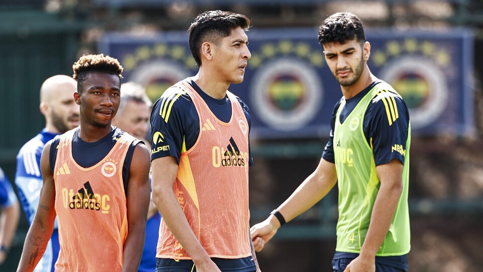Fenerbahçe'de Alvarez ilk antrenmanına çıktı!