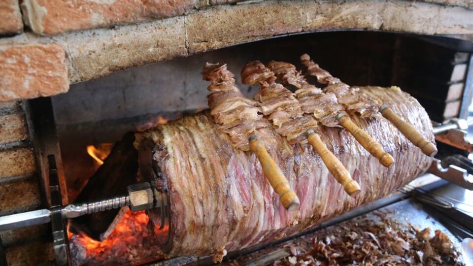 Erzurum, Kültür Yolu'nda cağ kebabı satış rekoru kırdı