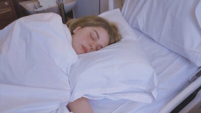 Kanserle mücadele eden Evre Başak Clarke hayatını kaybetti