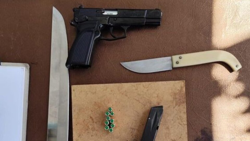 Sosyal medyada tabanca ve pala paylaşımları yapan çocuk yakalandı