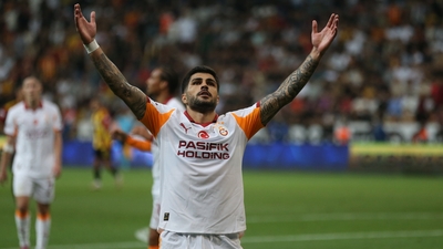 Eren Elmalı parlıyor!