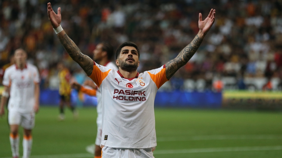 Eren Elmalı parlıyor!