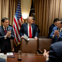 Trump'tan kritik fosil yakıt ve nükleer enerji açıklaması