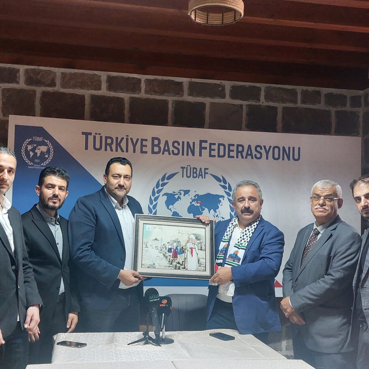"Haberleri keserseniz israil daha fazla katliam yapar"