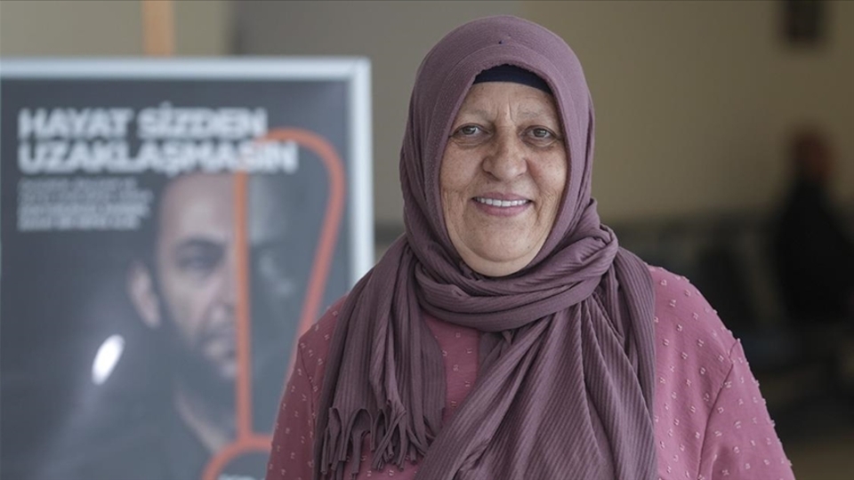 Meme kanseri teşhisi 30 yıldır içtiği sigarayı bıraktırdı