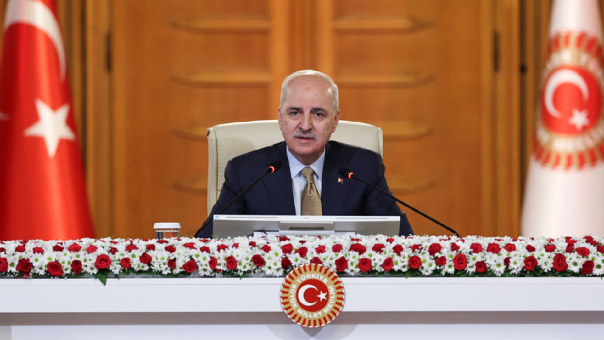 TBMM Başkanı Kurtulmuş'tan Flaş Açıklama: 'Yeni Yasal Düzenlemeler Kaçınılmaz'
