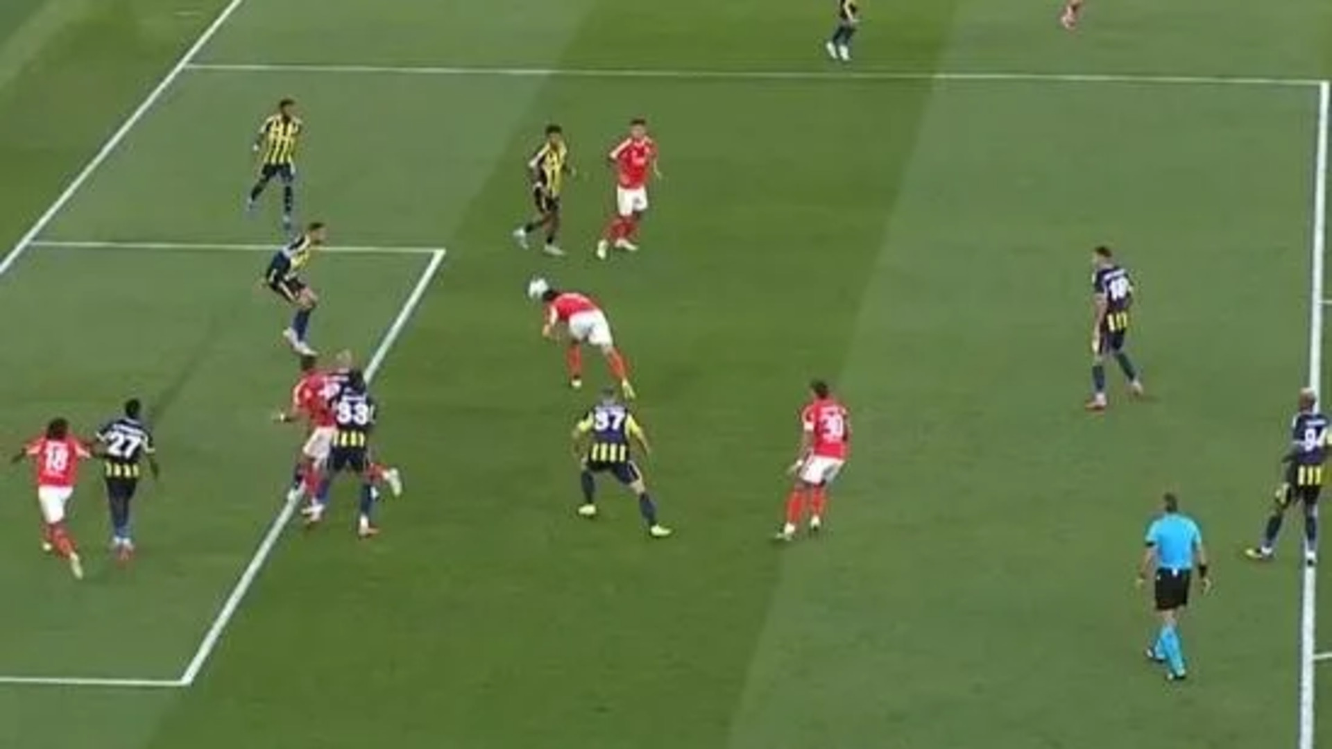 Portekiz'de Skandal Karar! İki Gol İptal, Diogo Costa'nın Müthiş Performansıyla Avrupa Ligi'nde Gecenin Hakimi Oldu