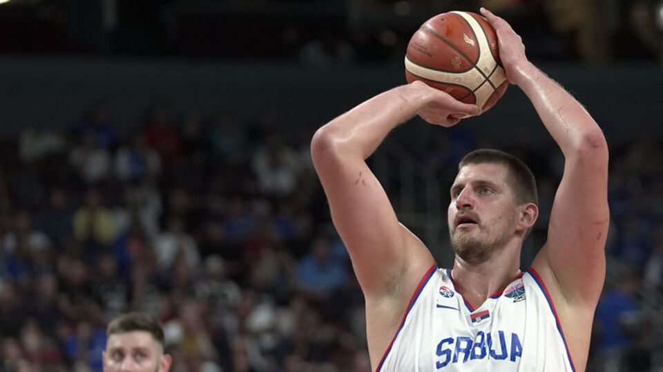 Sırbistan, Estonya'yı farklı mağlup etti!