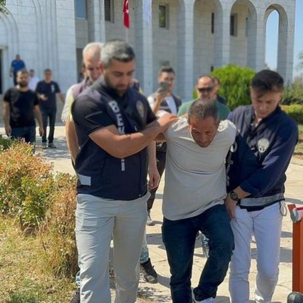 Birlikte yaşadığı kadını öldüren zanlı tutuklandı
