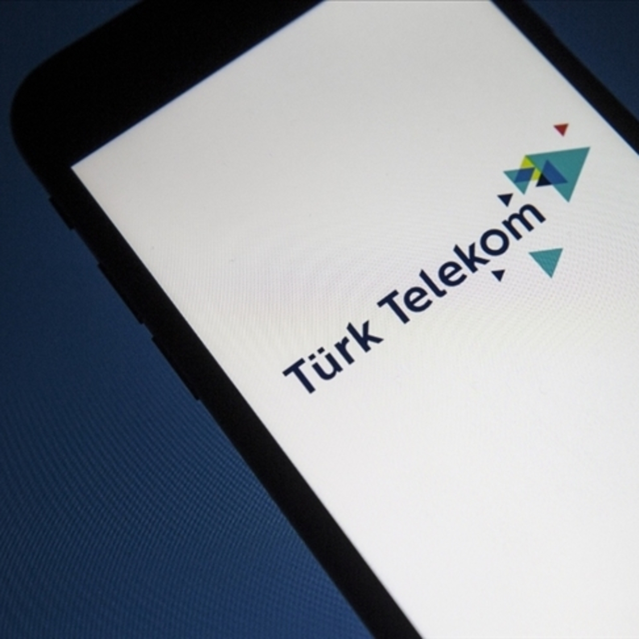 Türk Telekom'un imtiyaz sözleşmesi 25 yıl uzatıldı