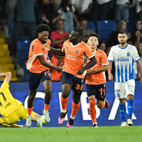 Başakşehir, Universitatea Craiova karşısında!