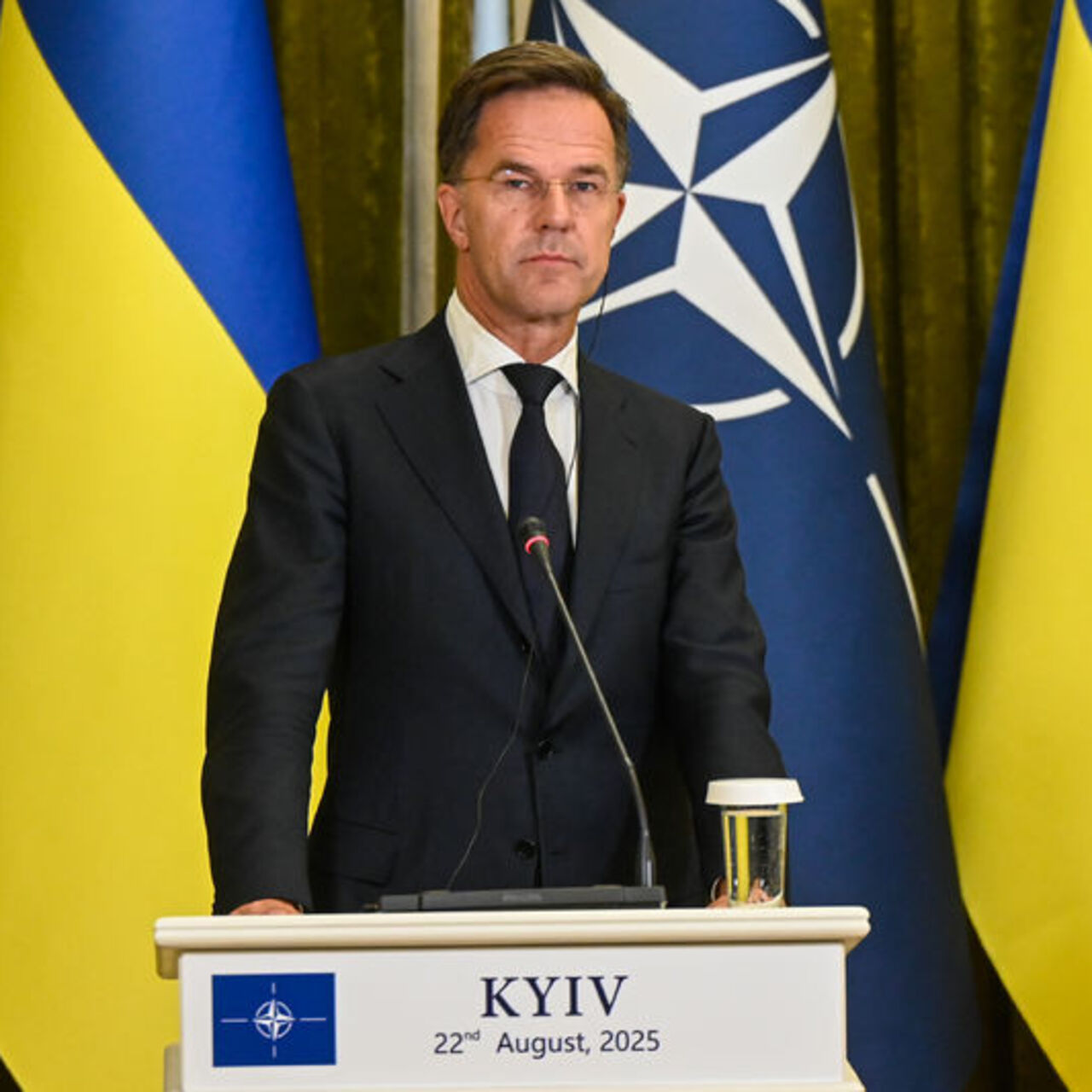 Rutte'den Rusya uyarısı